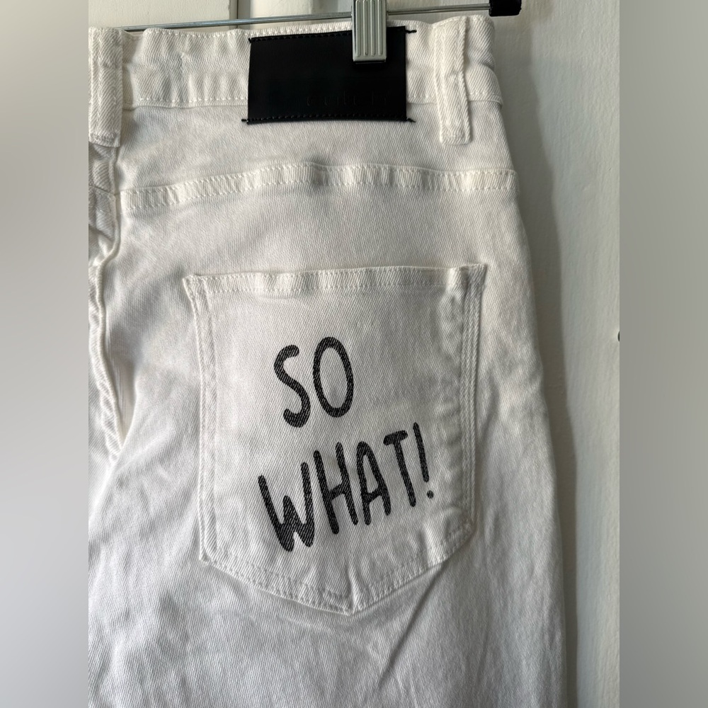 Stylish White Men's Skinny Jeans with Graphics